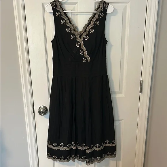 green emerald velvet dress Ann Taylor Gray Plaid V-Neck Midi Dress main image 1